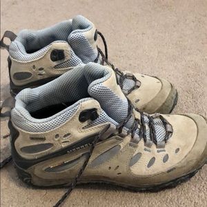 Merrill hiking boot size 8 WM